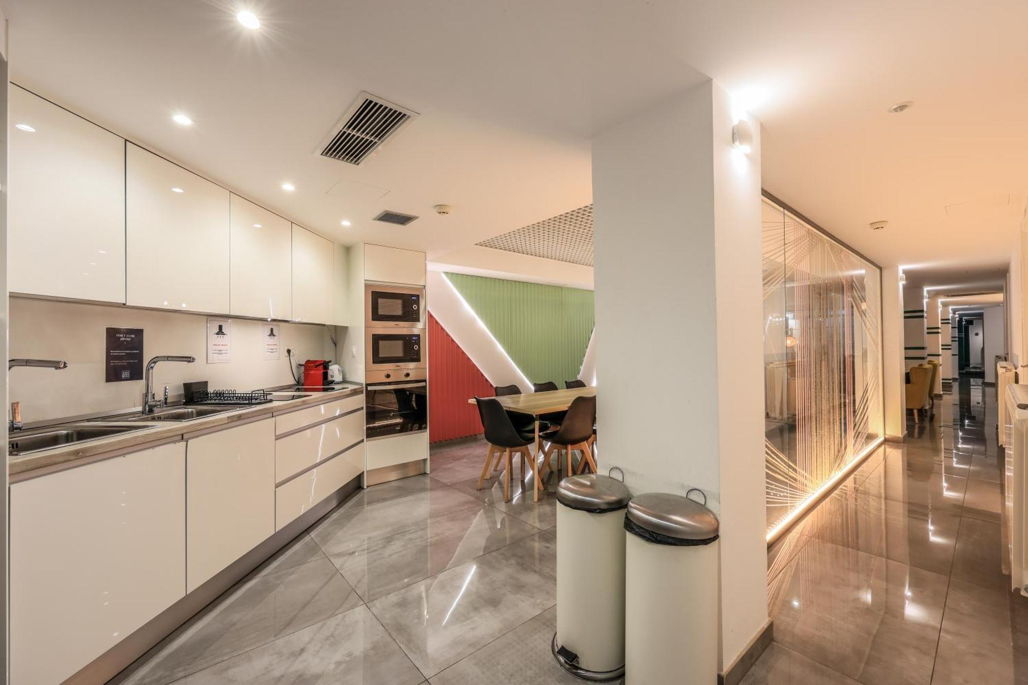 Amazinn Places Blasco De Garay 105 Μαδρίτη Εξωτερικό φωτογραφία